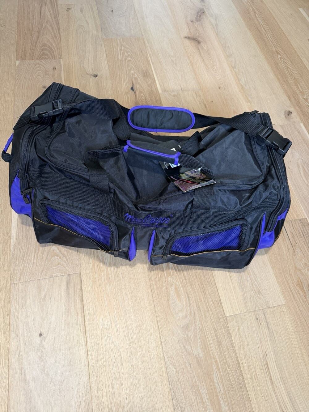 NWT Huge Vintage Athletes Travel Duffle Bag Luggage Heavy Duty X LARGE 30x14x13”